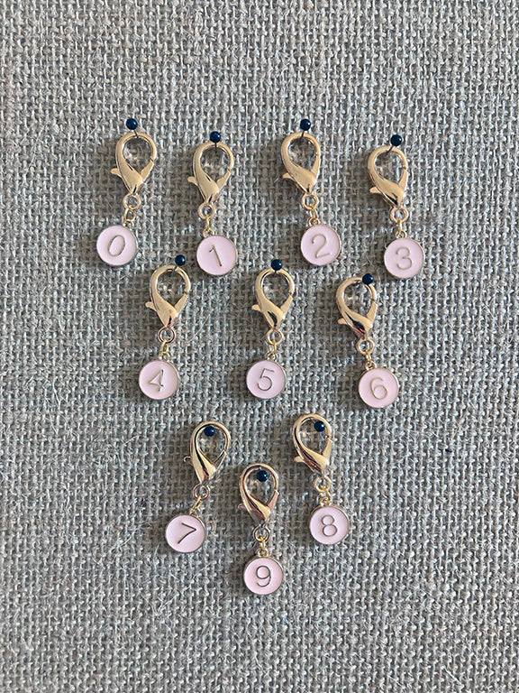 STITCH MARKERS NOT SO LITTLE BUT COUNTS